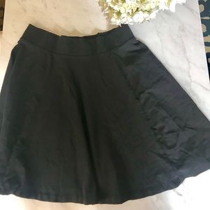 H&M SKATER SKIRT